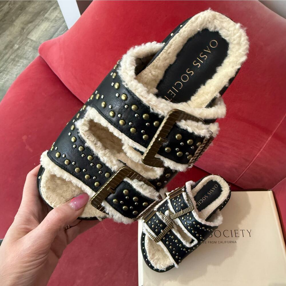 Oasis Society Sherpa Lined Studded Slide Sandals 7